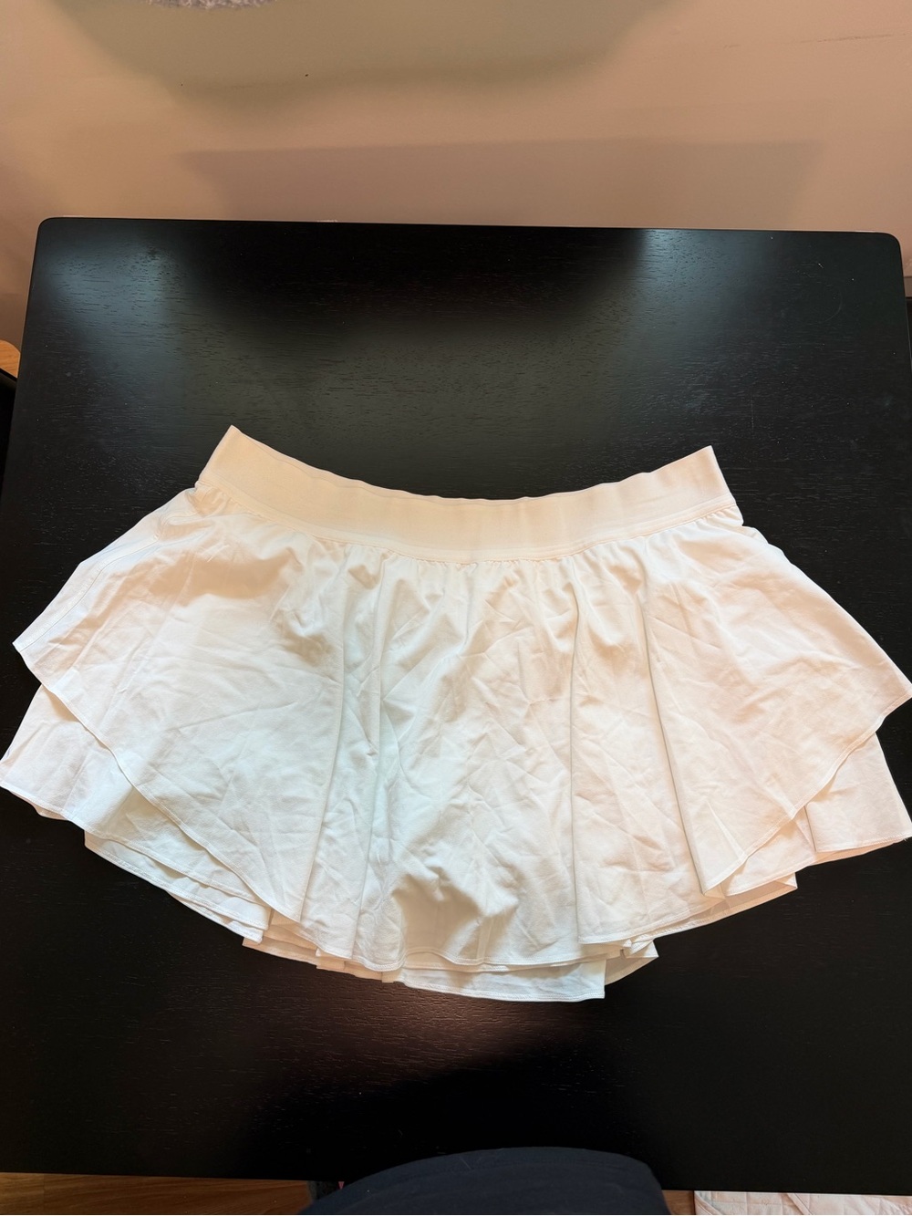LULULEMON White Court Rival HR size 20